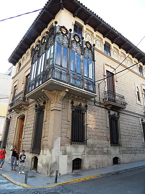 Archivo:Jumilla. Casa modernista en calle Cánovas