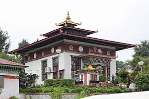Archivo:Kharbandi Gompa, Phuentsholing 01