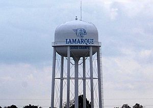 Archivo:La Marque, Texas water tower