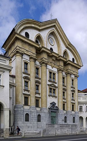 Archivo:Ljubljana BW 2014-10-09 10-34-05