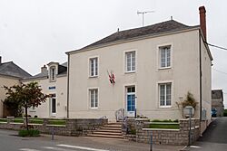 Méral - Mairie.jpg