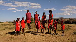 Archivo:Maasai-Adumu