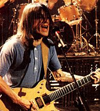 Archivo:Malcolm Young at ACDC Monster of Rock Tour
