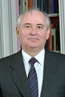 Mikhail Gorbachev in the White House Library.jpg