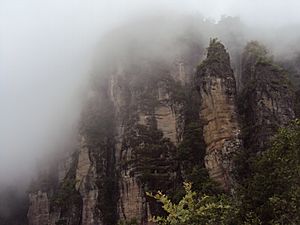 Archivo:Parte norte del Cerro de Chignautla 2