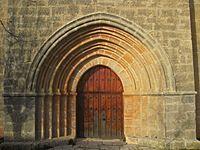 Archivo:Portada Iglesia Santiago Villamorón