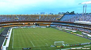 Archivo:Sao paulo e juventude - campeonato brasileiro de 2006 - 01