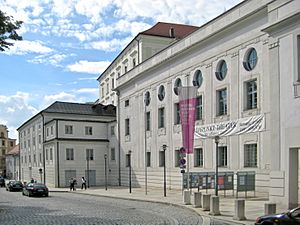Archivo:Stadttheater Passau 2