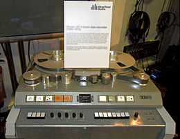Archivo:Studer J37 4-track tape recorder (1964-1972), Abbey Road Studios