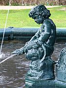 Wolf Harris Fountain, Dunedin, NZ, child