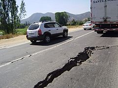 2010 Chile earthquake - Carretera de la fruta