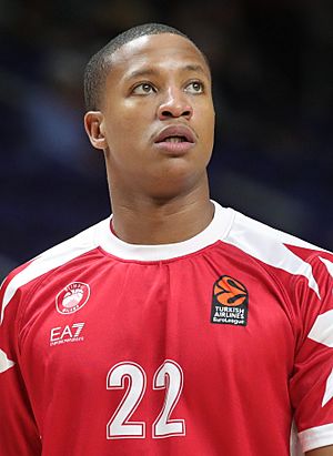 Archivo:2023-10-26 ALBA Berlin gegen Pallacanestro Olimpia Milano (EuroLeague 2023-24) by Sandro Halank–016