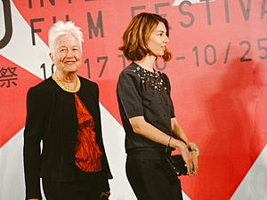 Archivo:26th Tokyo International Film Festival- Sofia Coppola & Eleanor Coppola from The Bring Ring (15562774472)