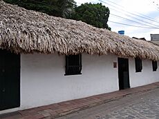 Archivo:Antigua casa en donde vivió Policarpa Salavarrieta