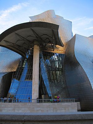 Archivo:Bilbao-Guggenheim-11 320