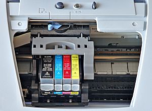 Archivo:Canon S520 ink jet printer - opened
