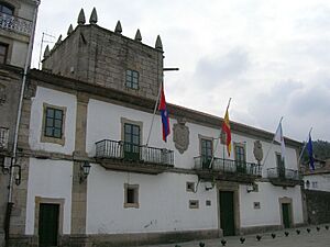 Archivo:Casa do Concello de Baiona (Pontevedra, Galicia, España)