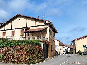 Archivo:Casa en Urturi