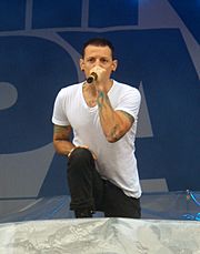 Archivo:Chester Bennington, Linkin Park @ Sonisphere