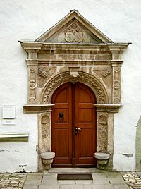 Archivo:Dornburg - Renaissance-Eingangstüre am Schloss