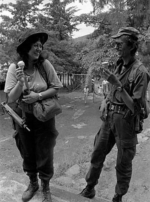 Archivo:ERP combatants Perquín 1990 05