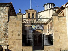 Estella - Basílica de Nuestra Señora del Puy 01.jpg