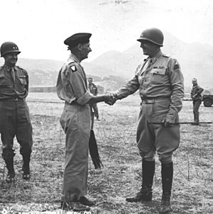 Archivo:Gen. Bernard Law Montgomery and Lt. Gen. George S. Patton, Jr.,