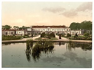 Archivo:Hannover Schloss zu Herrenhausen (um 1895)