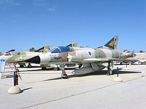 Archivo:Hatzerim Mirage 20100129 1