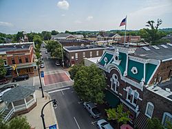 Historic Criagmiles Hall in downtown Cleveland, Tennessee.jpg