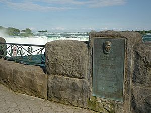 Archivo:JoseMariaHeredia-plaque-niagarafalls