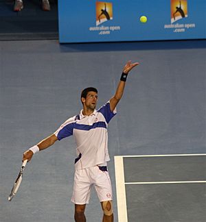 Archivo:Novak Djokovic at the 2011 Australian Open2