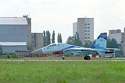 Archivo:Su-35UB