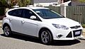 2013-2014 Ford Focus (LW II) Trend hatchback (2017-01-22) 01