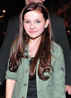 Archivo:Abigail Breslin at 2010 TIFF adj