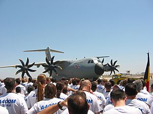 Archivo:Airbus A400M Rollout