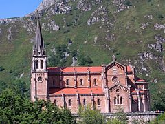 Covadonga - Basílica de Santa María la Real 02