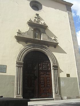 Fachada de la Iglesia del Pilar, Santa Cruz de Tenerife.JPG