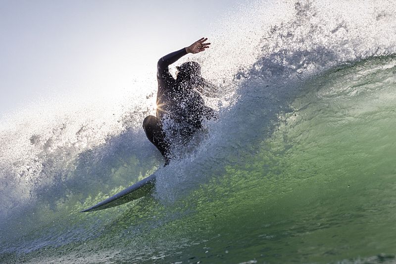 Henry Espinoza Panta smashing a wave at Lobitos
