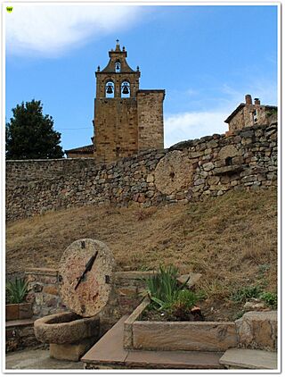 Herreruela de castilleria 057 - Iglesia de San Miguel.jpg