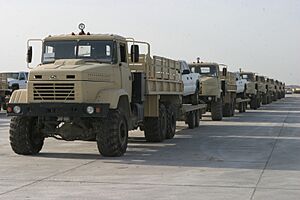 Archivo:Iraqi KrAZ trucks