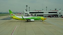 Archivo:Nok Air Boeing 737-800 at Don Muang Airport
