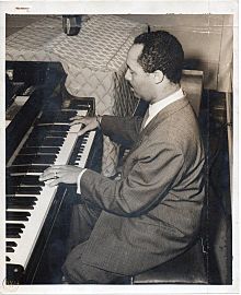 Pérez Prado in 1954.jpg