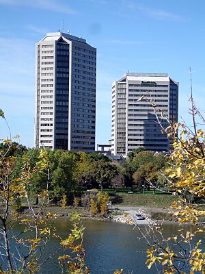Archivo:Saskatoon Skyscrapers