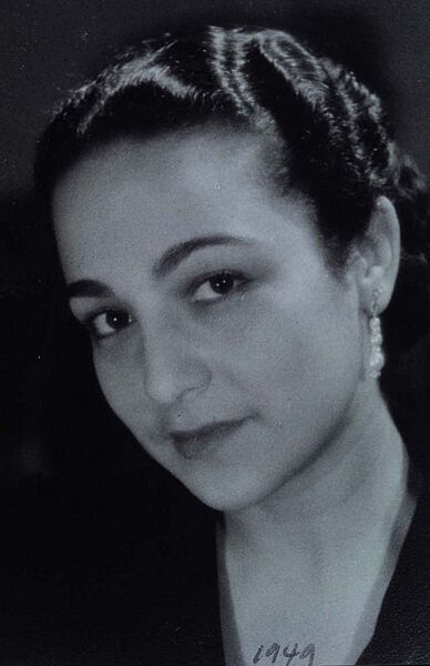 Tatiana Belinky (1949)