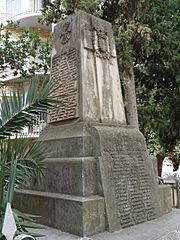 Archivo:Tauste - Monumento a los caídos