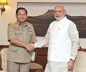 Archivo:The Commander-in-Chief of Defence Services, Myanmar, Senior General Min Aung Hlaing calling on the Prime Minister, Shri Narendra Modi, in New Delhi on July 29, 2015