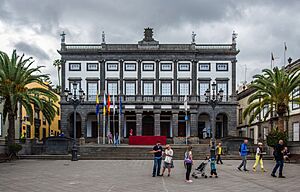 Archivo:Vegueta D81 5934 (32190971621) edited