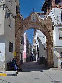 Archivo:Arco de la Villa, en Arándiga, Zaragoza