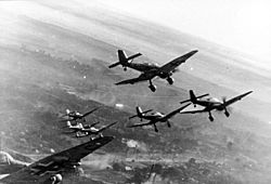 Archivo:Bundesarchiv Bild 101I-646-5188-17, Flugzeuge Junkers Ju 87